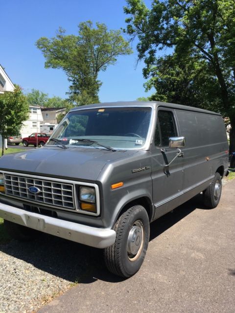 1989 Ford E-Series Van
