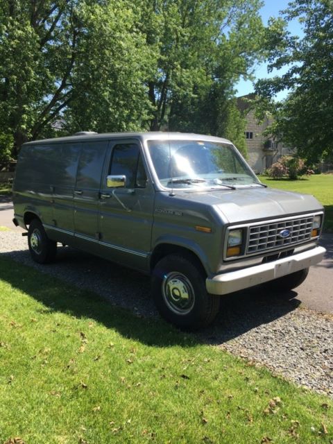 1989 Ford E-Series Van