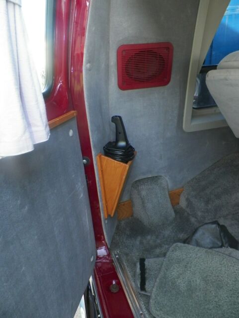 1989 Red Ford E-Series Van