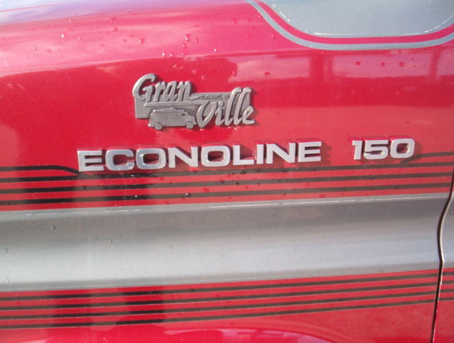 1989 Red Ford E-Series Van Standard Passenger Van