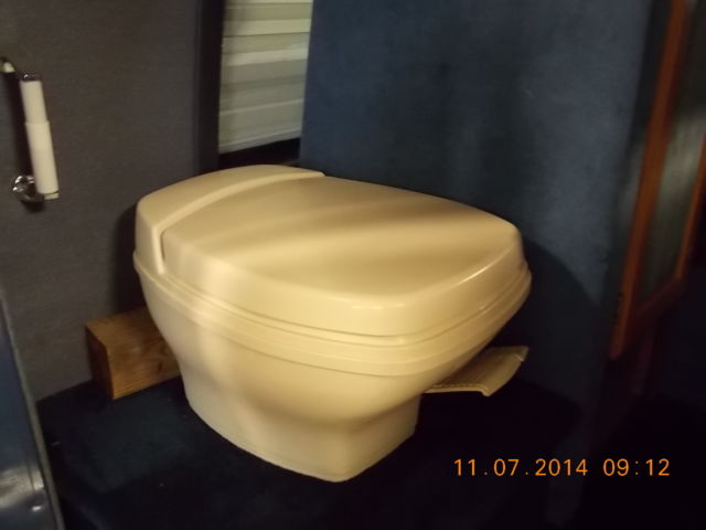 1989 Blue Ford E-Series Van Van Camper