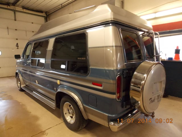 1989 Blue Ford E-Series Van Van Camper