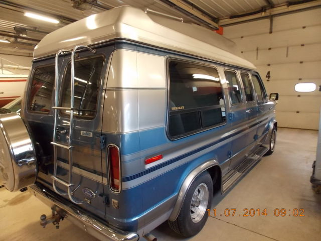 1989 Blue Ford E-Series Van Van Camper