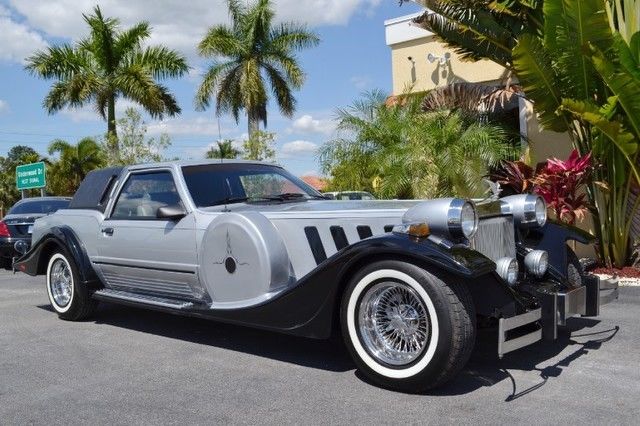1989 Silver Ford Mustang Coupe