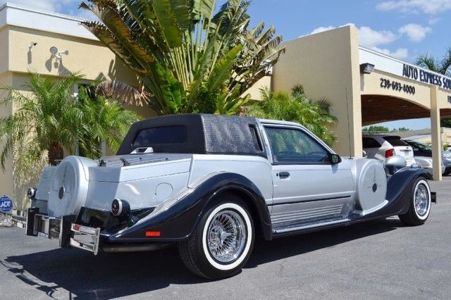 1989 Silver Ford Mustang Coupe