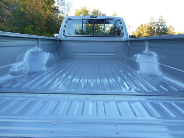 1989 Silver Ford F-150 Regular Cab