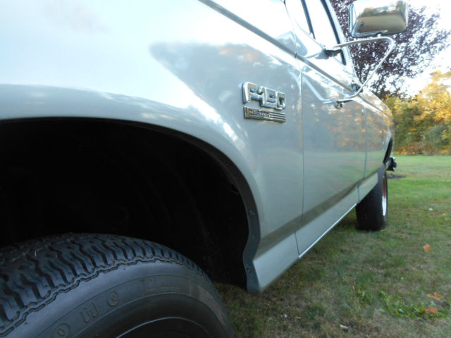 1989 Silver Ford F-150 Regular Cab