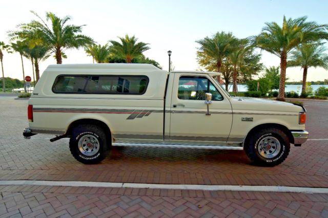 1989 Ford F-150 Standard Cab Pickup