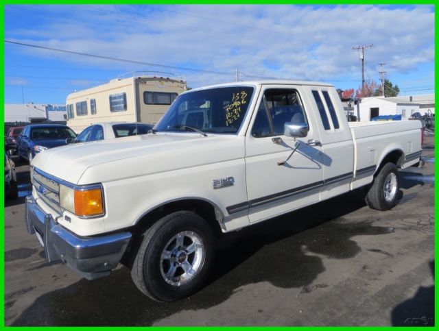 1989 White Ford F-150
