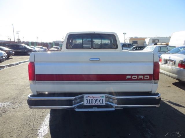 1989 White Ford F-150