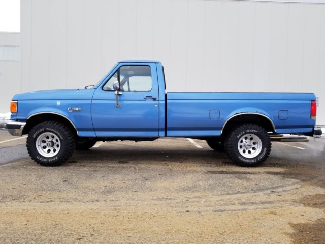 1989 Blue Ford F-150 Standard Cab Pickup