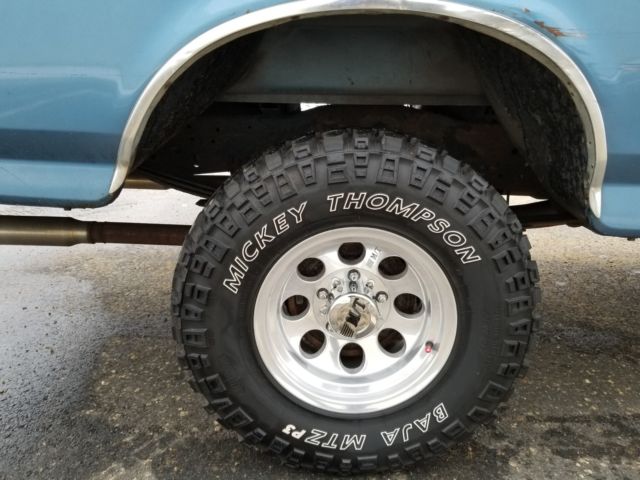 1989 Blue Ford F-150 Standard Cab Pickup