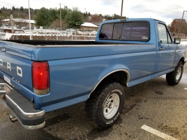 1989 Blue Ford F-150 Standard Cab Pickup