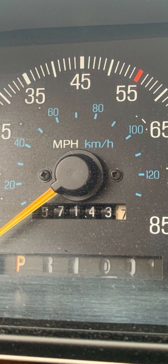 1989 Ford F-150 Standard Cab Pickup