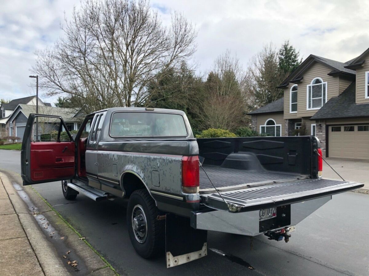 1989 Gray Ford F-250
