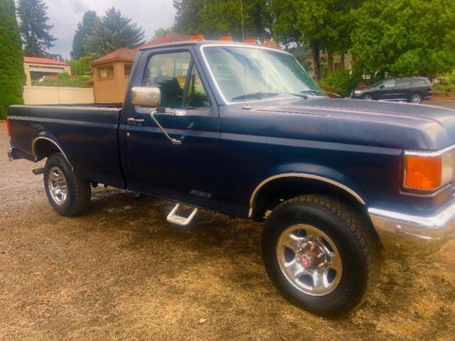 1989 Blue Ford F-250 Single Cab