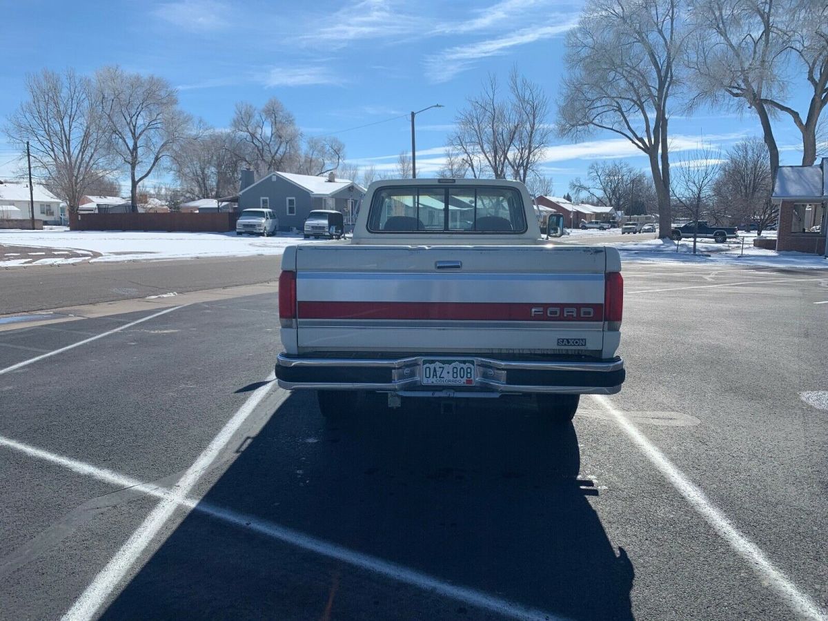 1989 Brown Ford F-250 Extended Cab Pickup