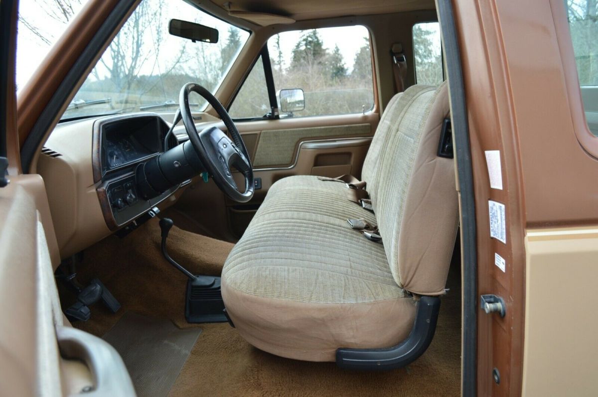 1989 Brown Ford F-250 Extended Cab Pickup