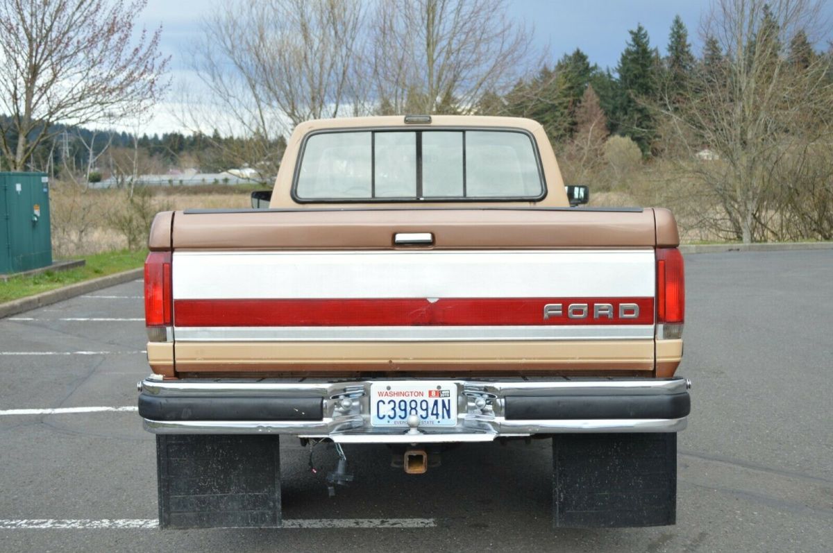 1989 Brown Ford F-250 Extended Cab Pickup