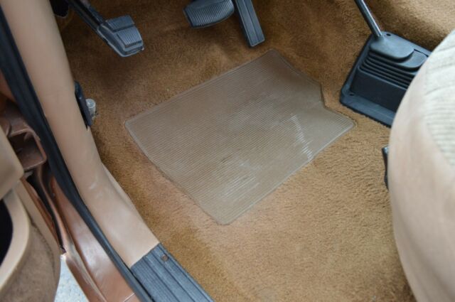 1989 Brown Ford F-250 Extended Cab Pickup