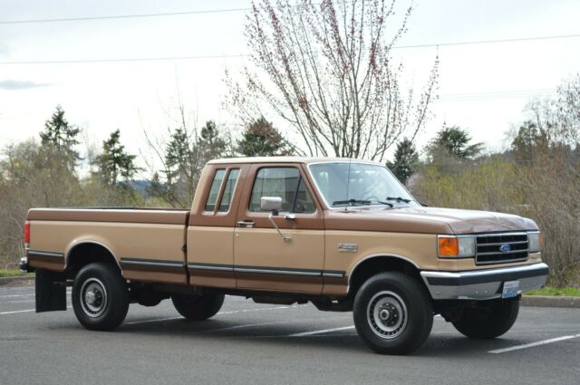 1989 Brown Ford F-250 Extended Cab Pickup