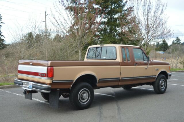 1989 Brown Ford F-250 Extended Cab Pickup