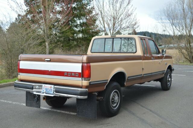 1989 Brown Ford F-250 Extended Cab Pickup