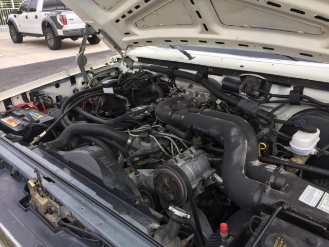 1989 White Ford F-250 Extended Cab Pickup