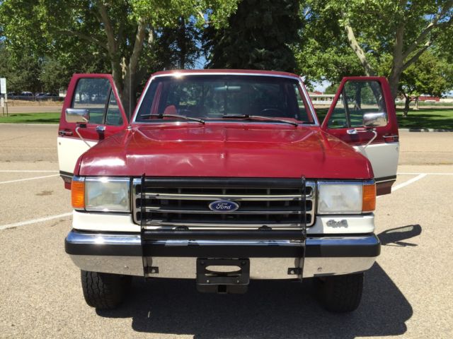 1989 RED AND White Ford F-250 Standard Cab Pickup