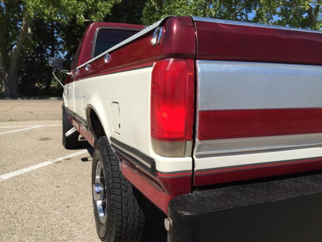 1989 RED AND White Ford F-250 Standard Cab Pickup