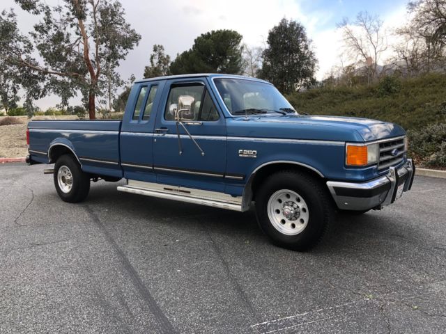 1989 Blue Ford F-250 Extended Cab Pickup
