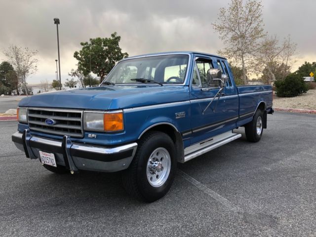 1989 Blue Ford F-250 Extended Cab Pickup