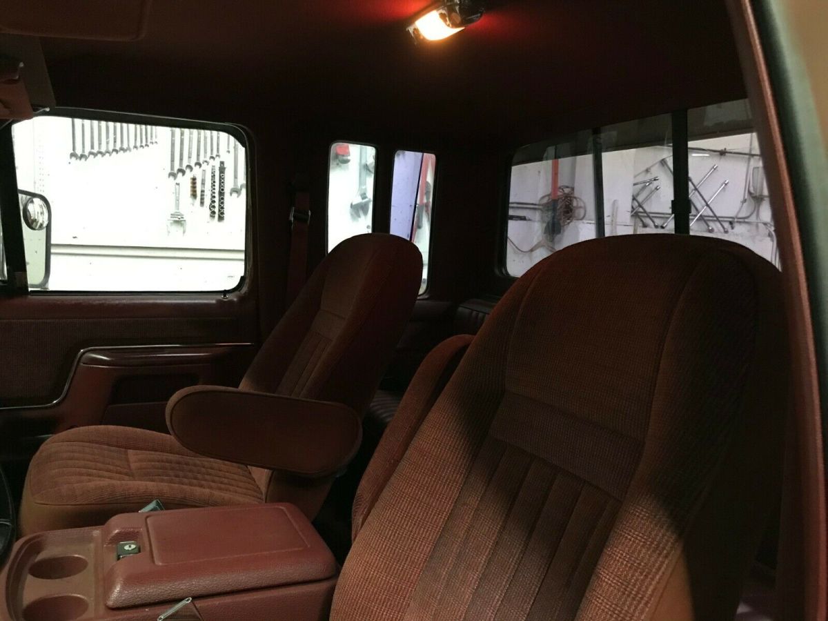 1989 Red Ford F-350 Extended Cab Pickup