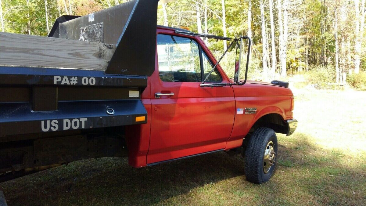 1989 Red Ford F-350