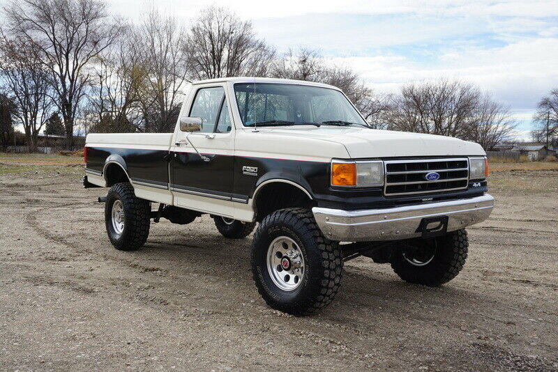 1989 Black & White Ford F-250 Standard Cab Pickup