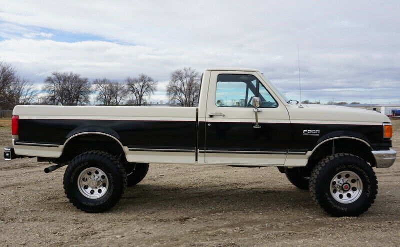 1989 Black & White Ford F-250 Standard Cab Pickup