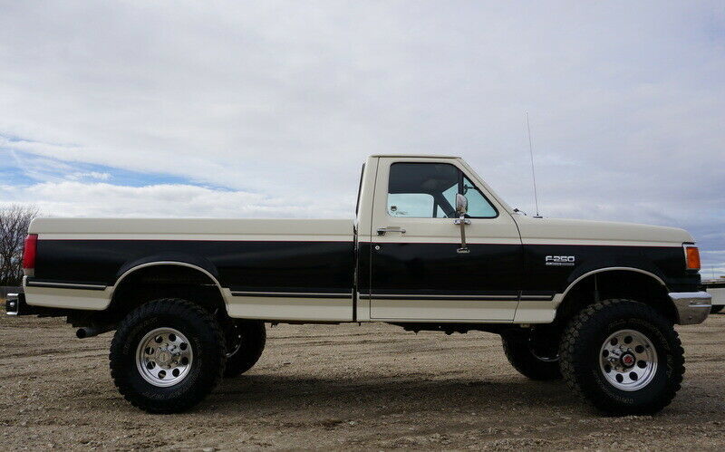 1989 Black & White Ford F-250 Standard Cab Pickup