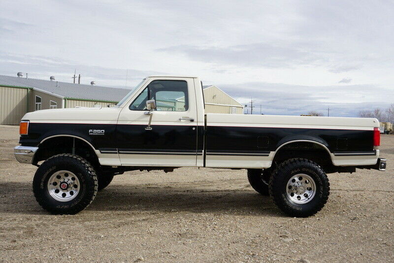 1989 Black & White Ford F-250 Standard Cab Pickup
