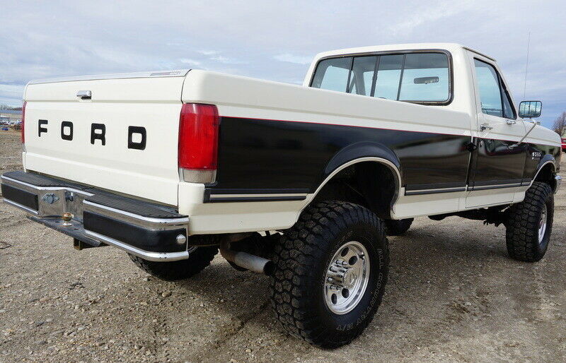 1989 Black & White Ford F-250 Standard Cab Pickup
