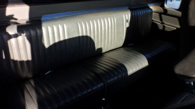 1989 White Ford F-250 Extended Cab Pickup