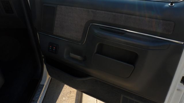 1989 White Ford F-250 Extended Cab Pickup