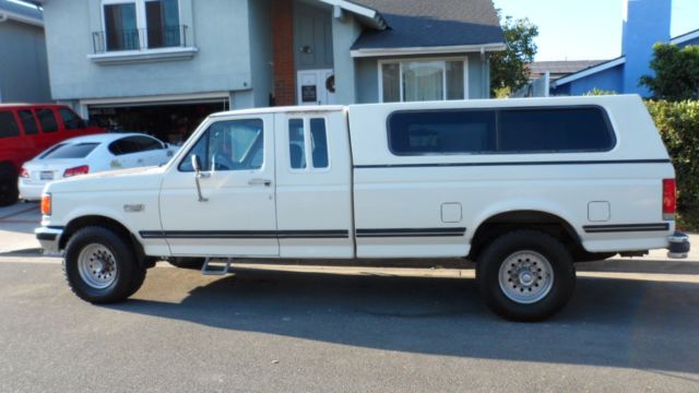 1989 White Ford F-250 Extended Cab Pickup