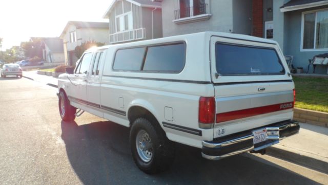 1989 White Ford F-250 Extended Cab Pickup