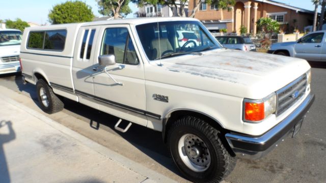 1989 White Ford F-250 Extended Cab Pickup