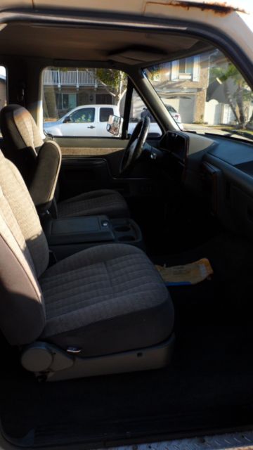 1989 White Ford F-250 Extended Cab Pickup