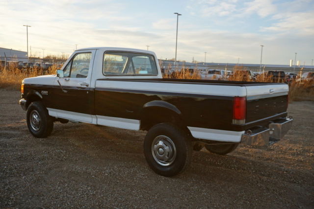 1989 White & Black Ford F-250 Standard Cab Pickup