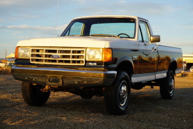 1989 White & Black Ford F-250 Standard Cab Pickup