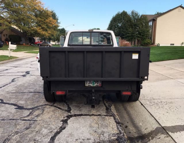 1989 White Ford F-350 Crew Cab Pickup