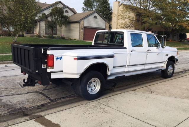 1989 White Ford F-350 Crew Cab Pickup