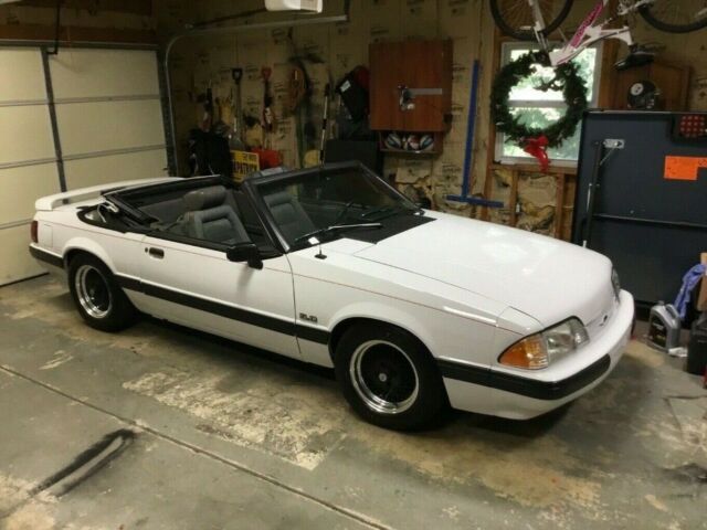 1989 White Ford Mustang Convertible